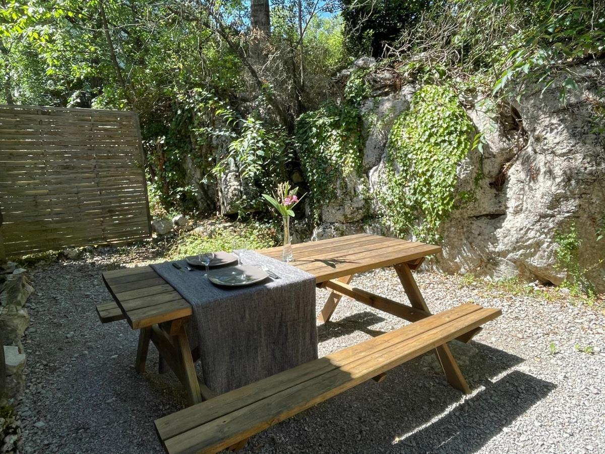 Les Chalets De Labeaume Eksteriør billede
