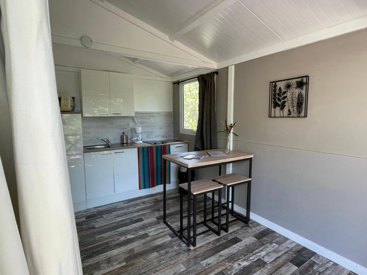 Les Chalets De Labeaume Eksteriør billede